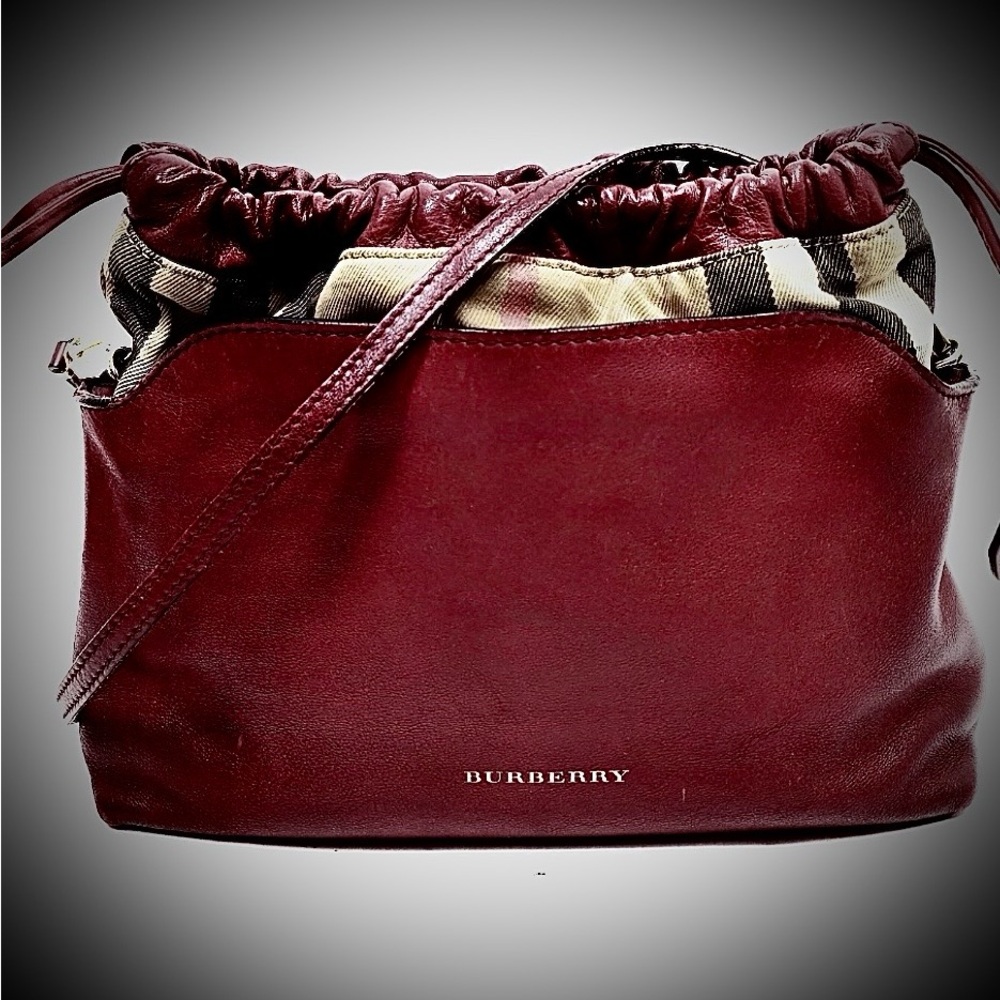 Burberry”Crush” Rich Red Bordeaux leather/ NovaCheck canvas crossbody/DB/pre❤️👍